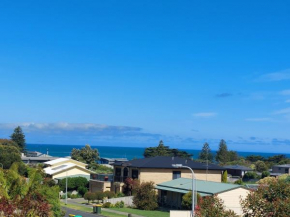 714 train to the beach Apollo Bay